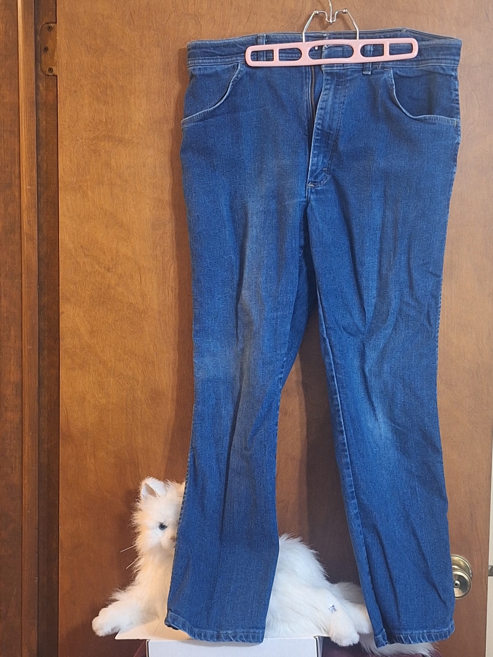 Wrangler Women's Straight Leg Jeans in Blue Wash